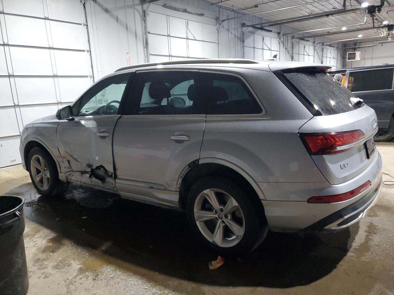 2020 Audi Q7 - Image 2