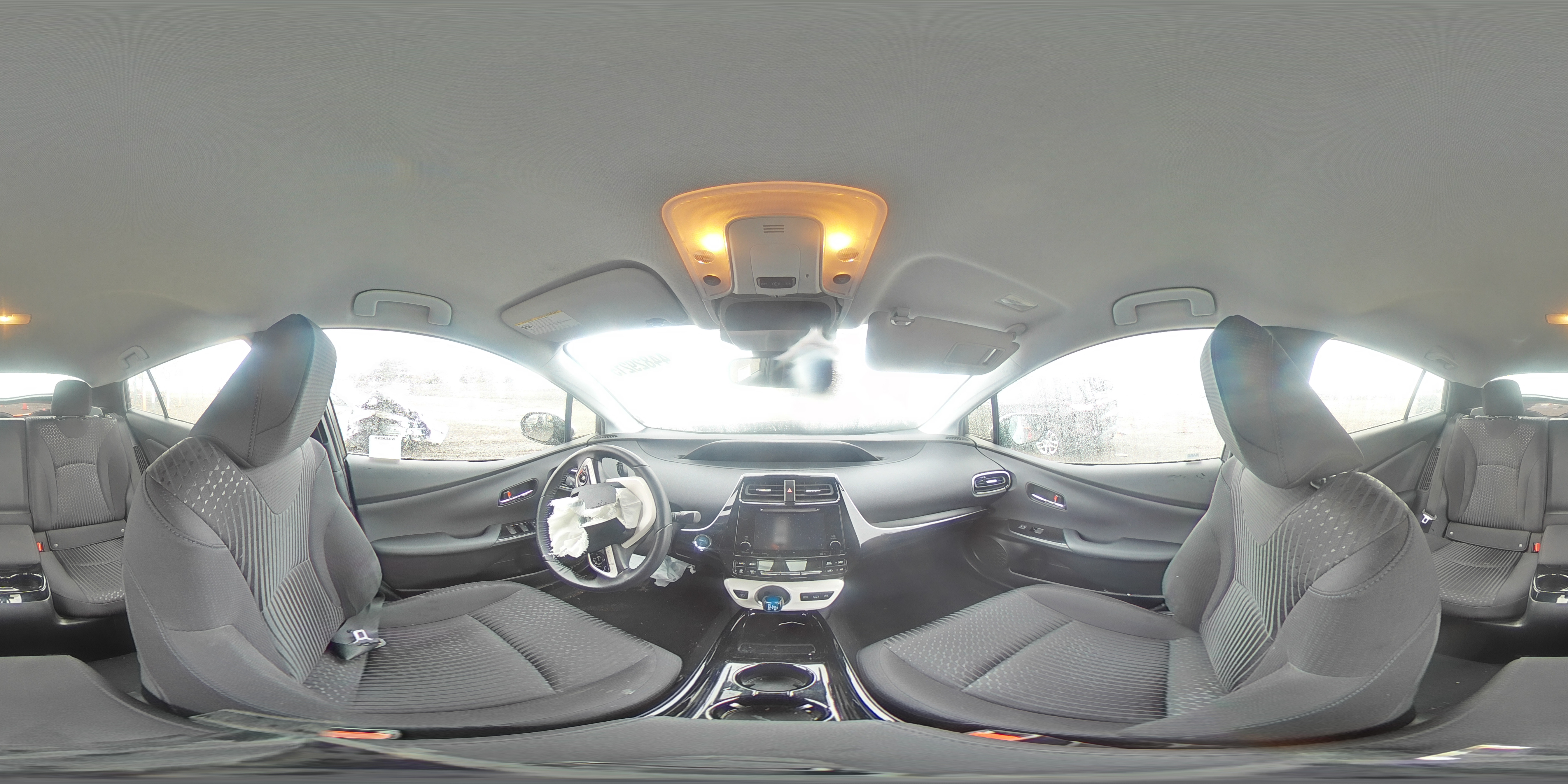 2019 Toyota Prius - Image 13