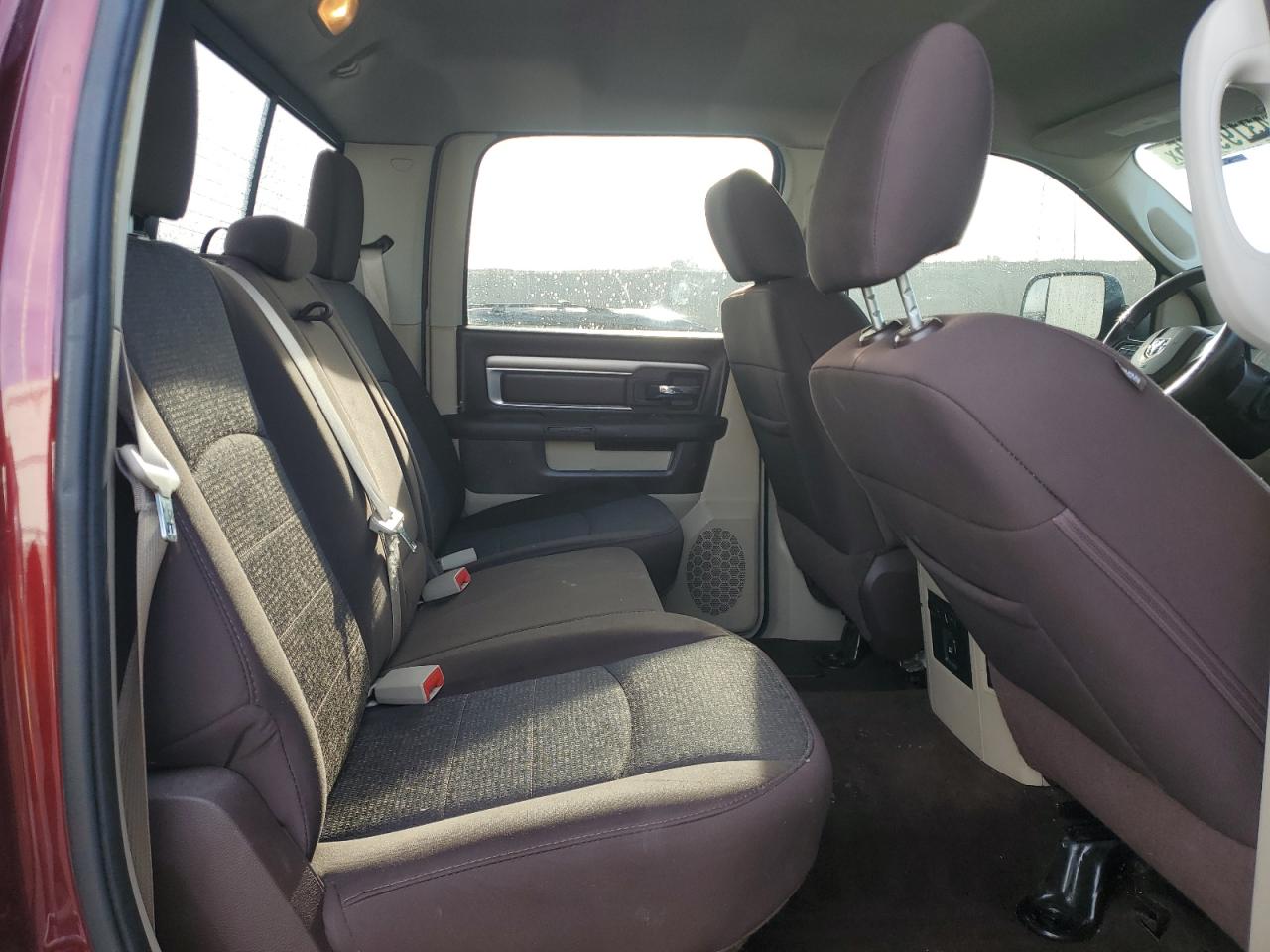 2016 RAM 2500 - Image 10