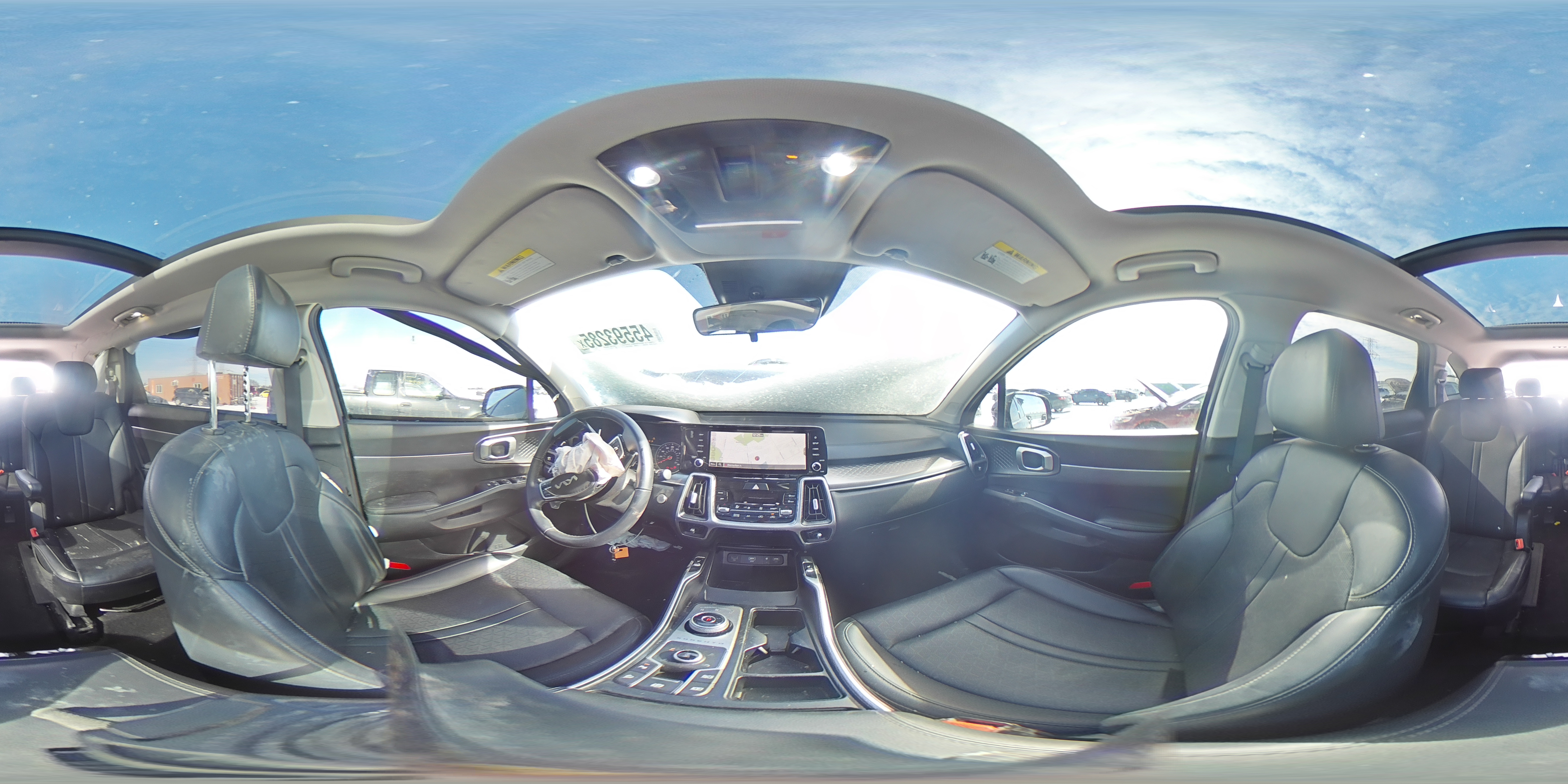 2022 Kia Sorento - Image 13