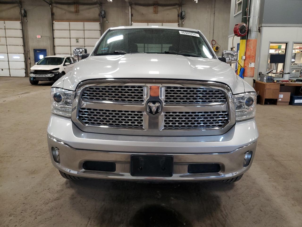 2016 RAM 1500 - Image 5