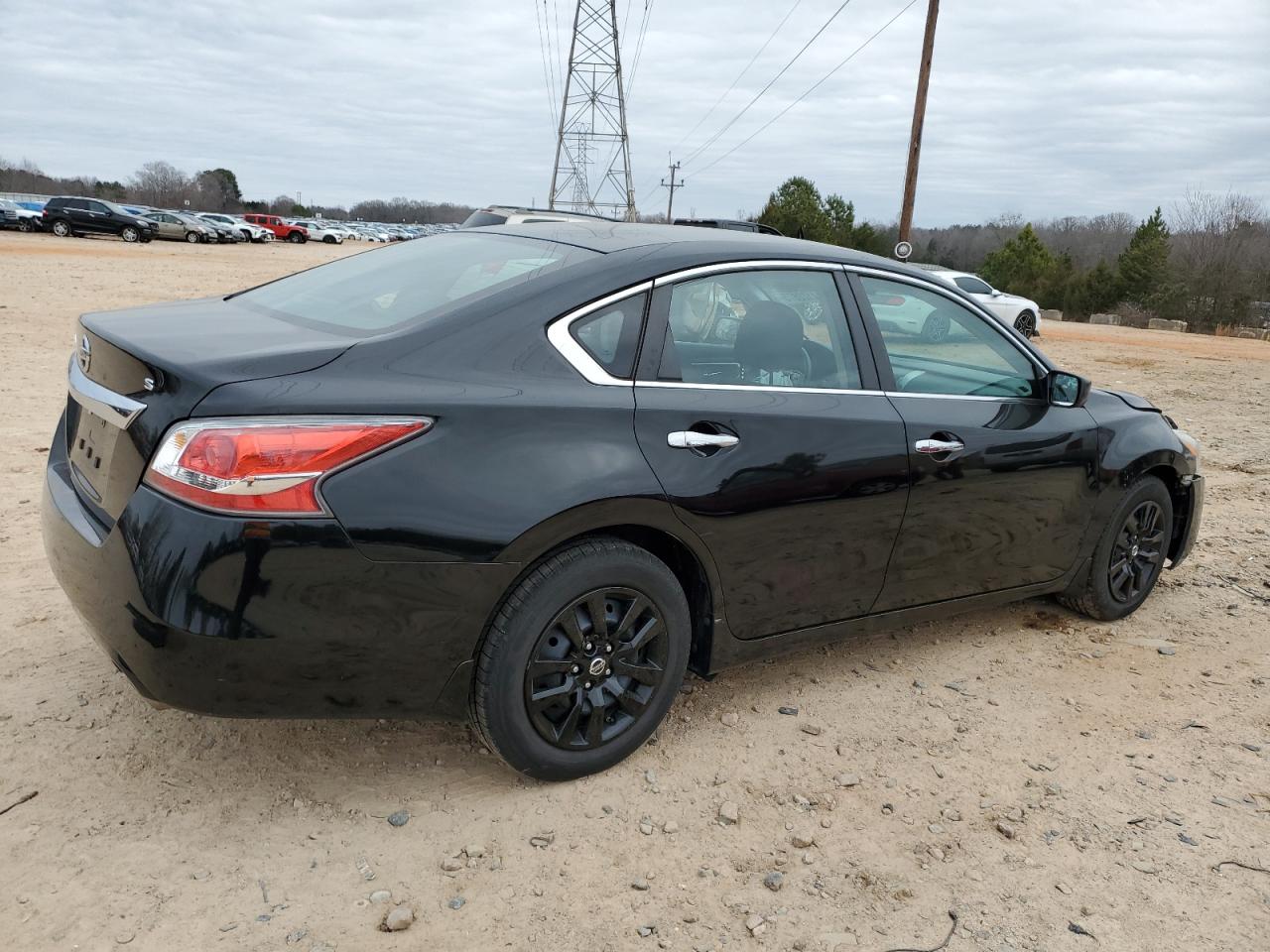 2015 Nissan Altima - Image 3