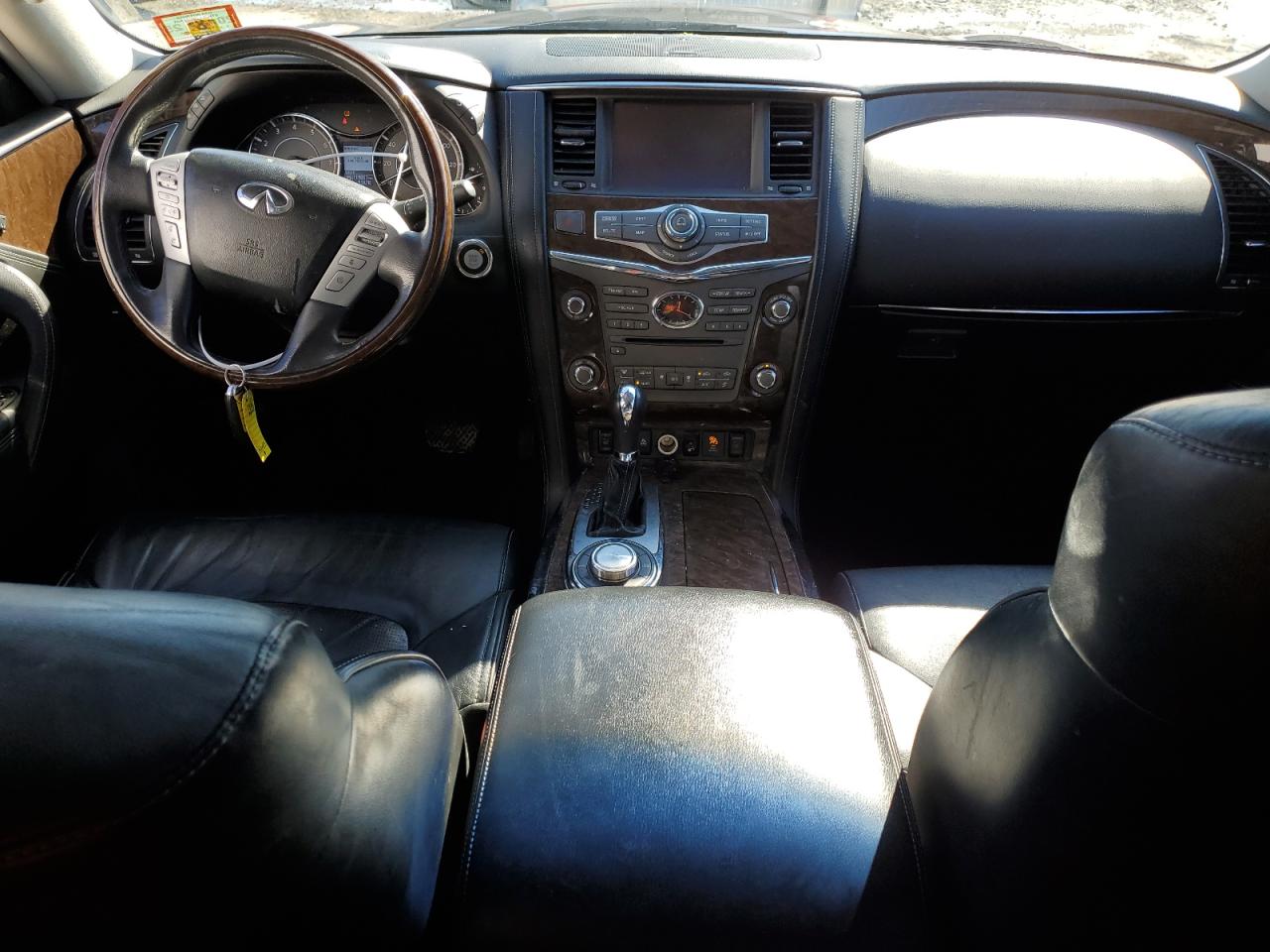 2016 Infiniti QX80 - Image 8