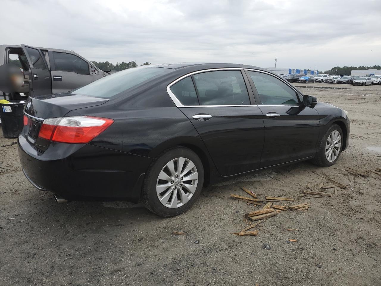 2013 Honda Accord - Image 3