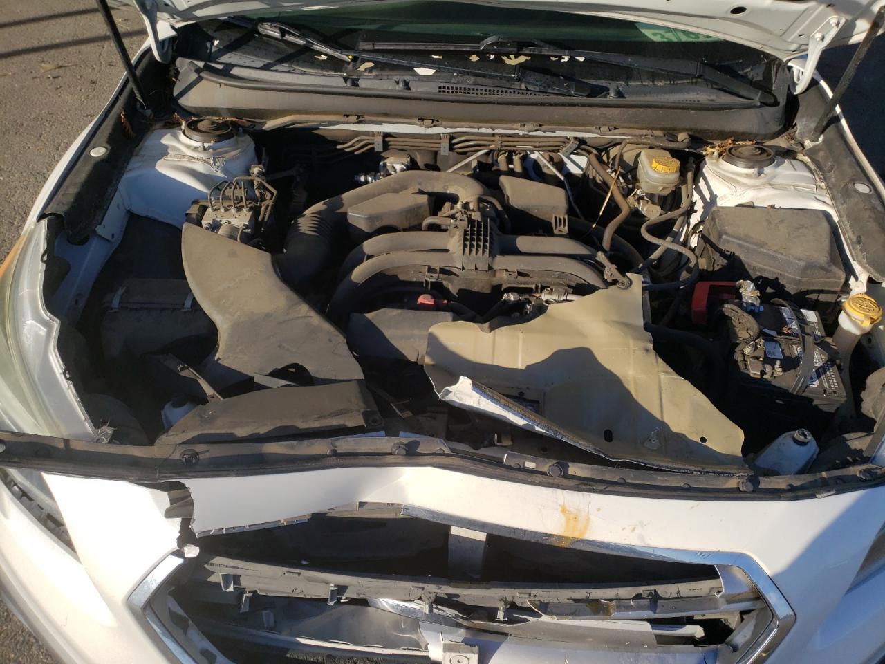 2015 Subaru Outback - Image 12