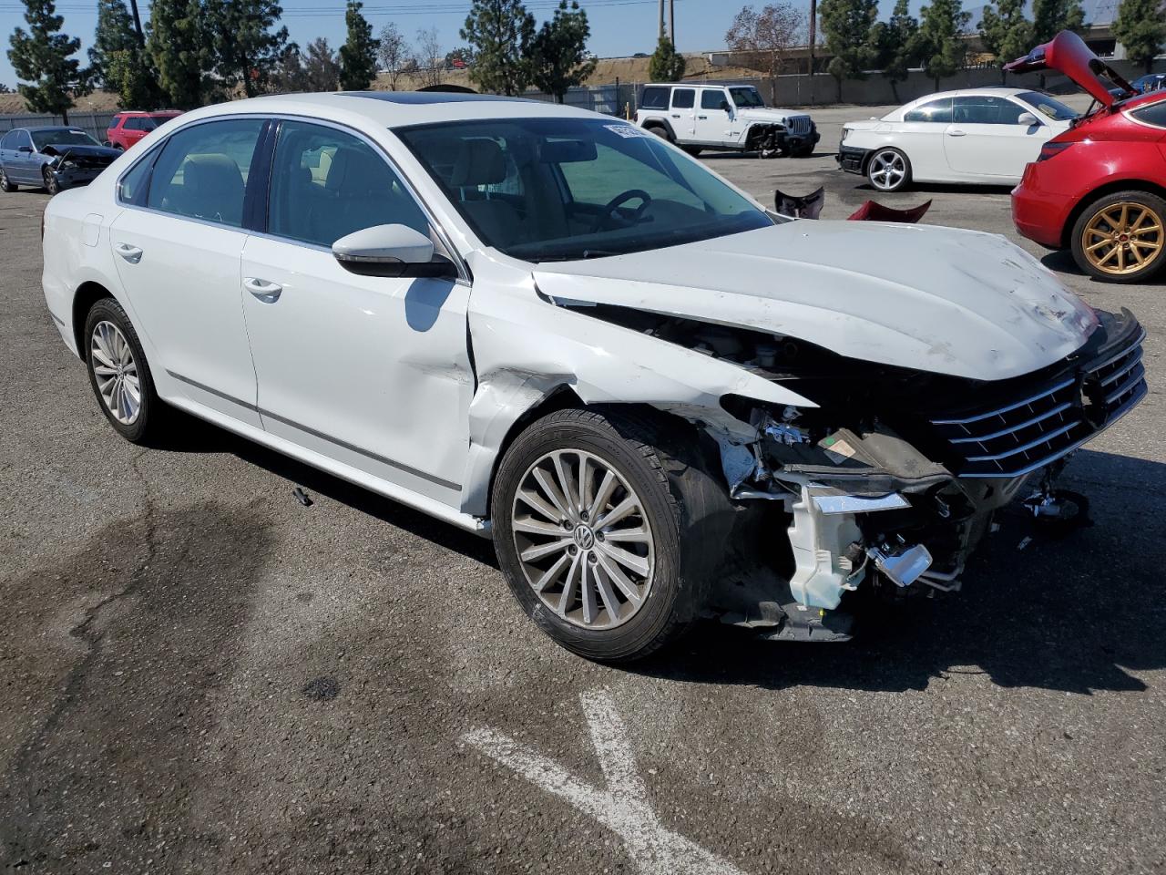 2016 Volkswagen Passat - Image 4