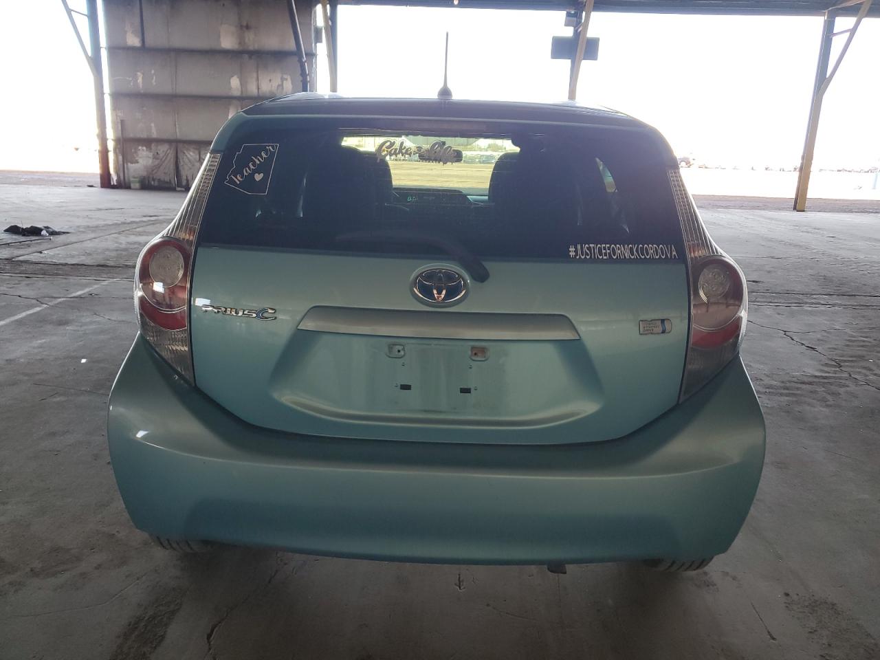 2012 Toyota Prius - Image 6