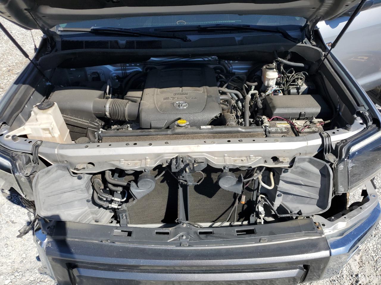 2017 Toyota Tundra - Image 11