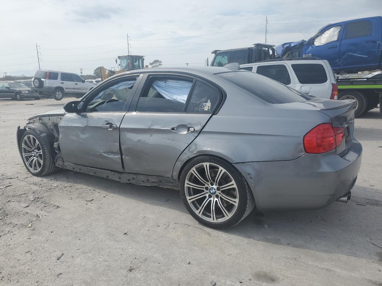 2011 BMW M3 - Image 2