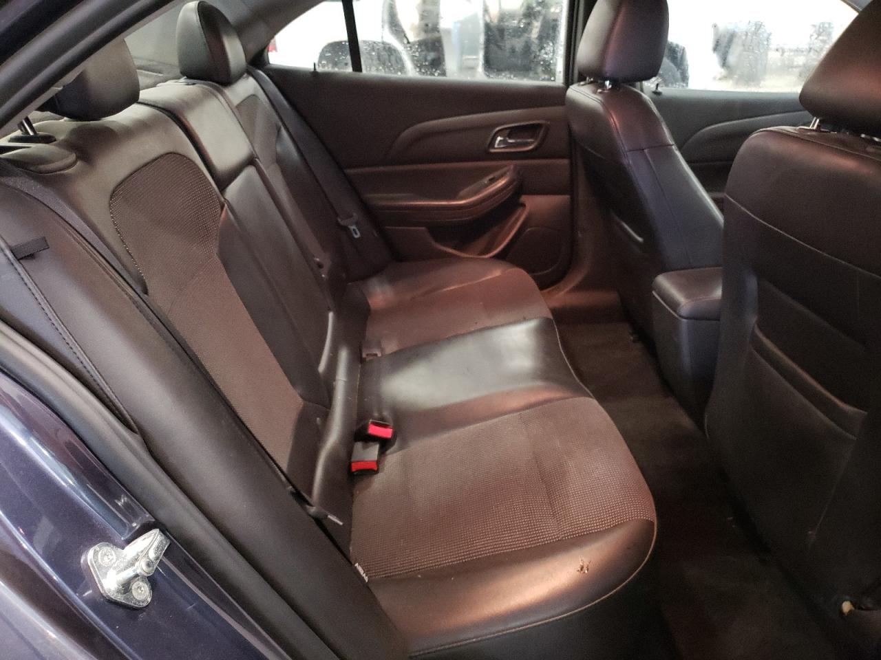 2015 Chevrolet Malibu - Image 11