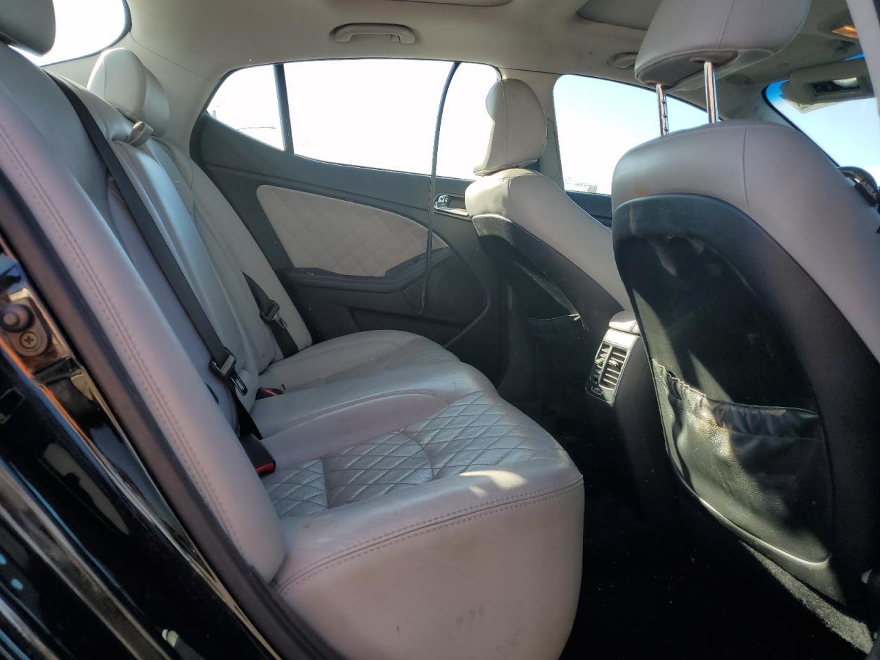 2015 Kia Optima - Image 10