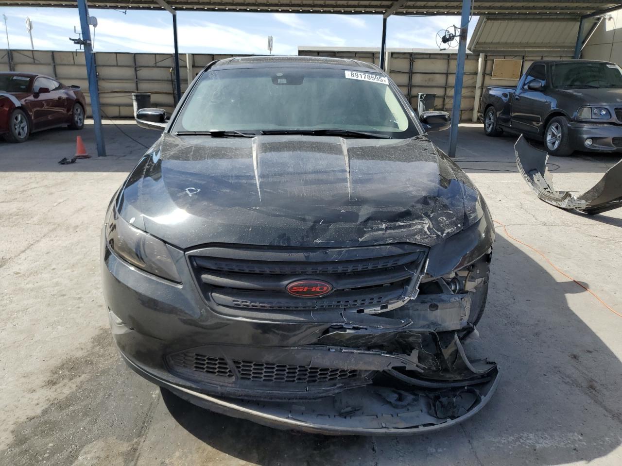 2010 Ford Taurus - Image 5