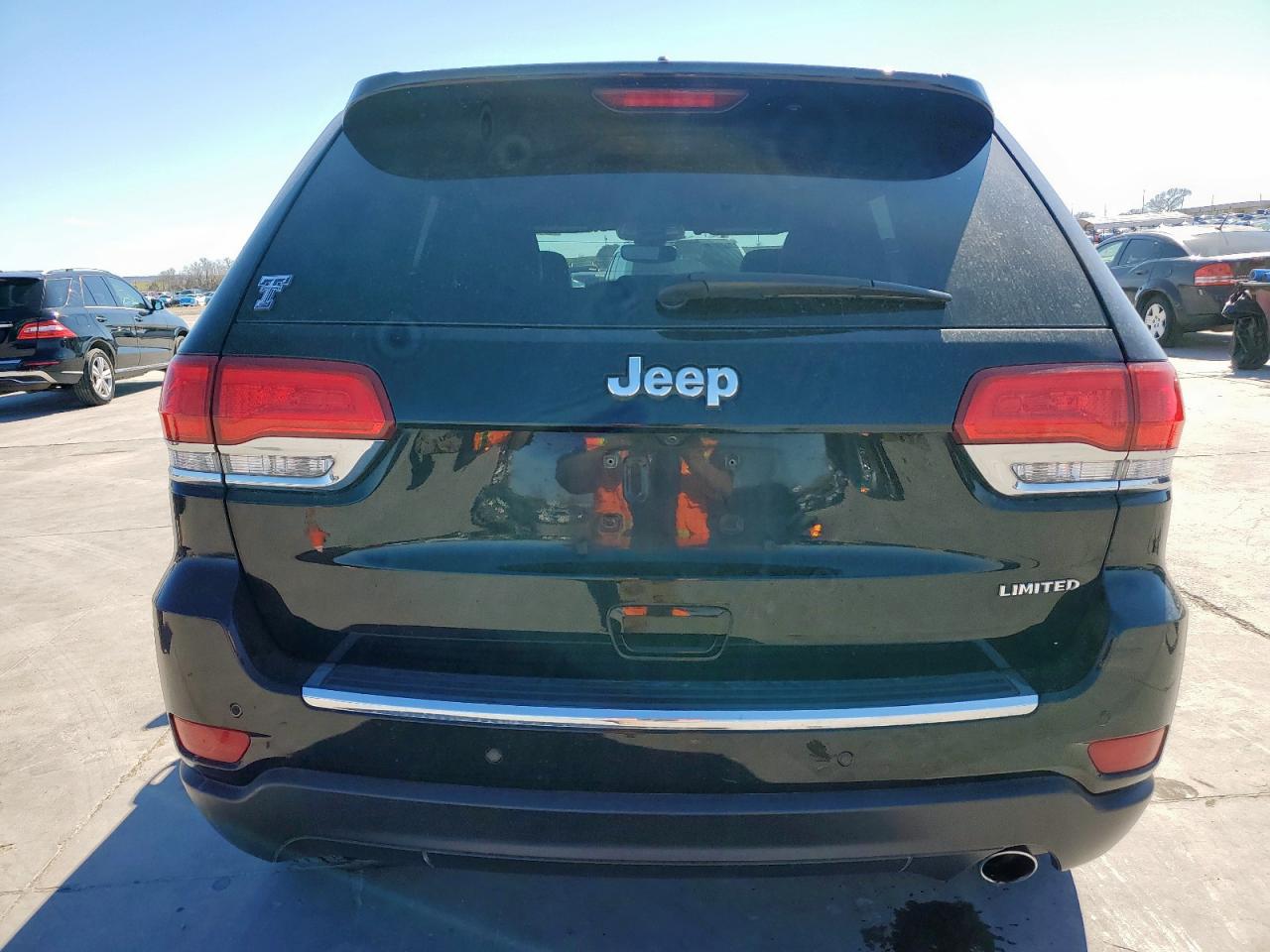 2018 Jeep Grand Cherokee - Image 6
