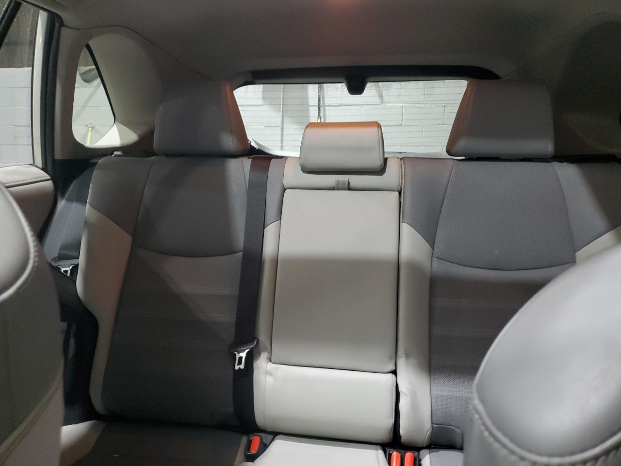 2020 Toyota RAV 4 - Image 10
