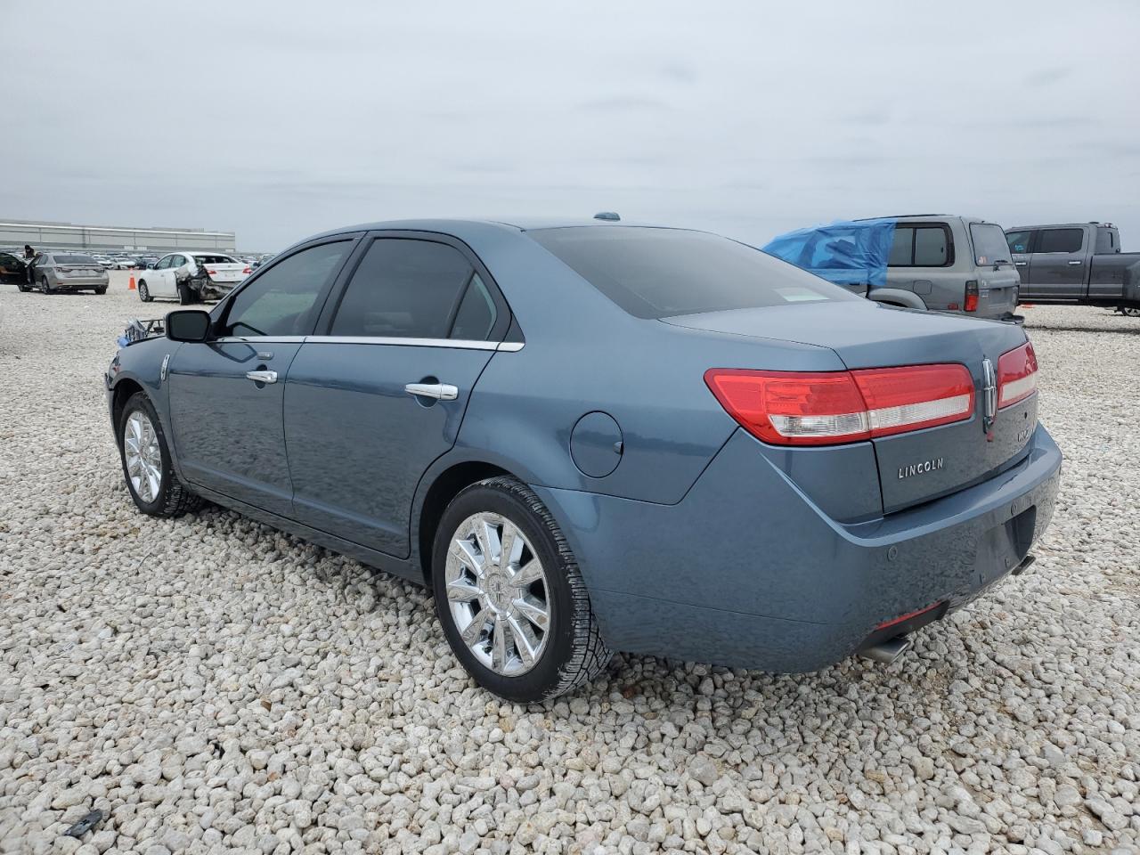 2012 Lincoln MKZ - Image 2