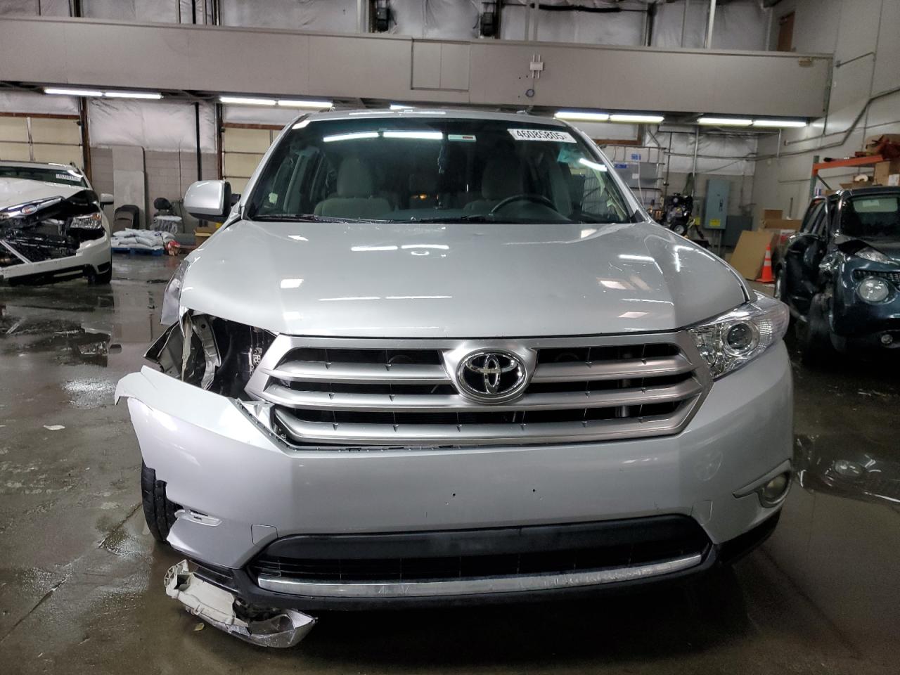 2013 Toyota Highlander - Image 5