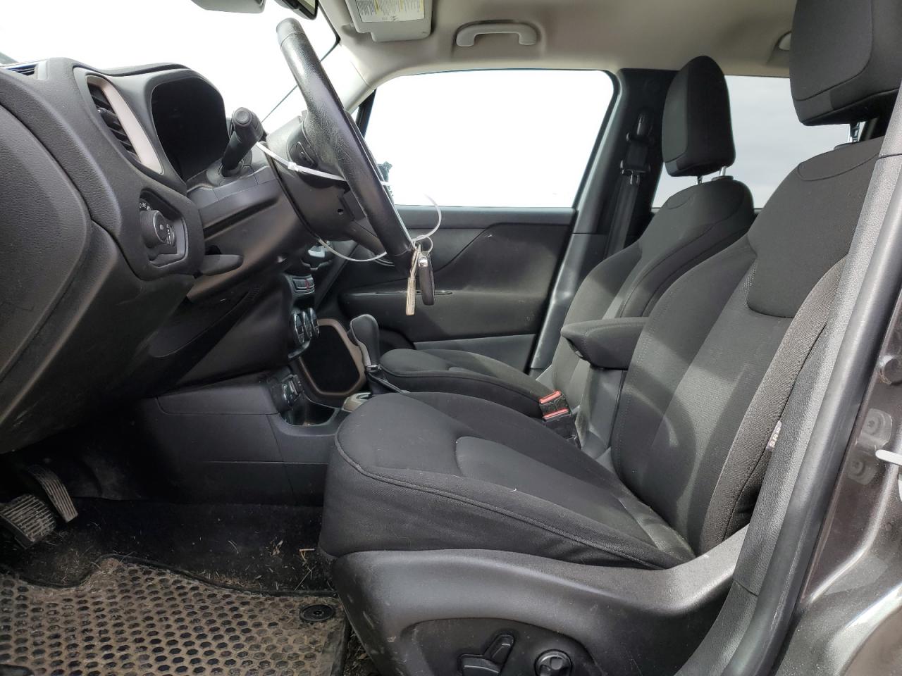 2016 Jeep Renegade - Image 7