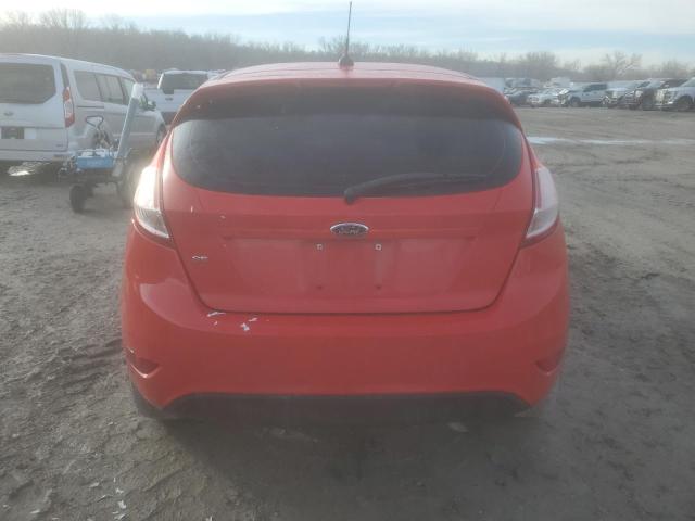  FORD FIESTA 2015 Красный