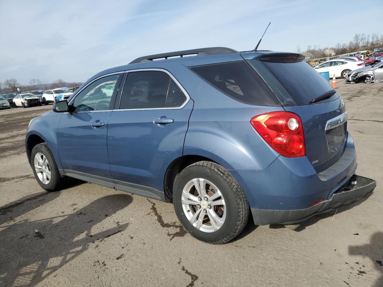2011 Chevrolet Equinox - Image 2
