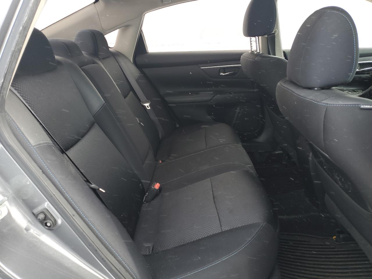 2017 Nissan Altima - Image 10