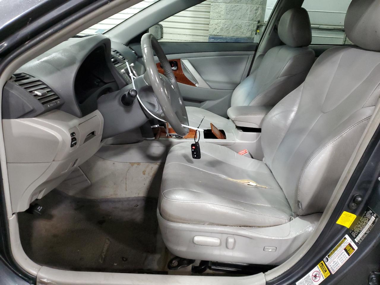2011 Toyota Camry - Image 7