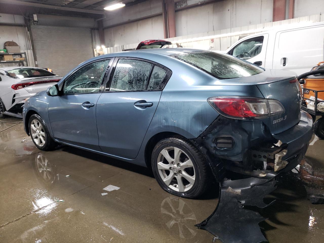 2010 Mazda 3 - Image 2