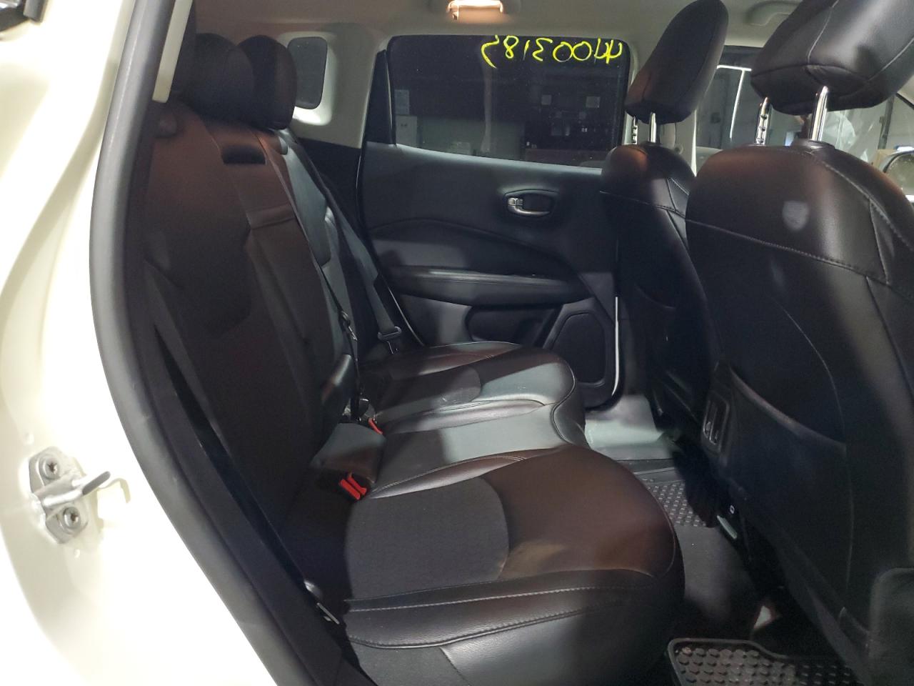 2020 Jeep Compass - Image 11