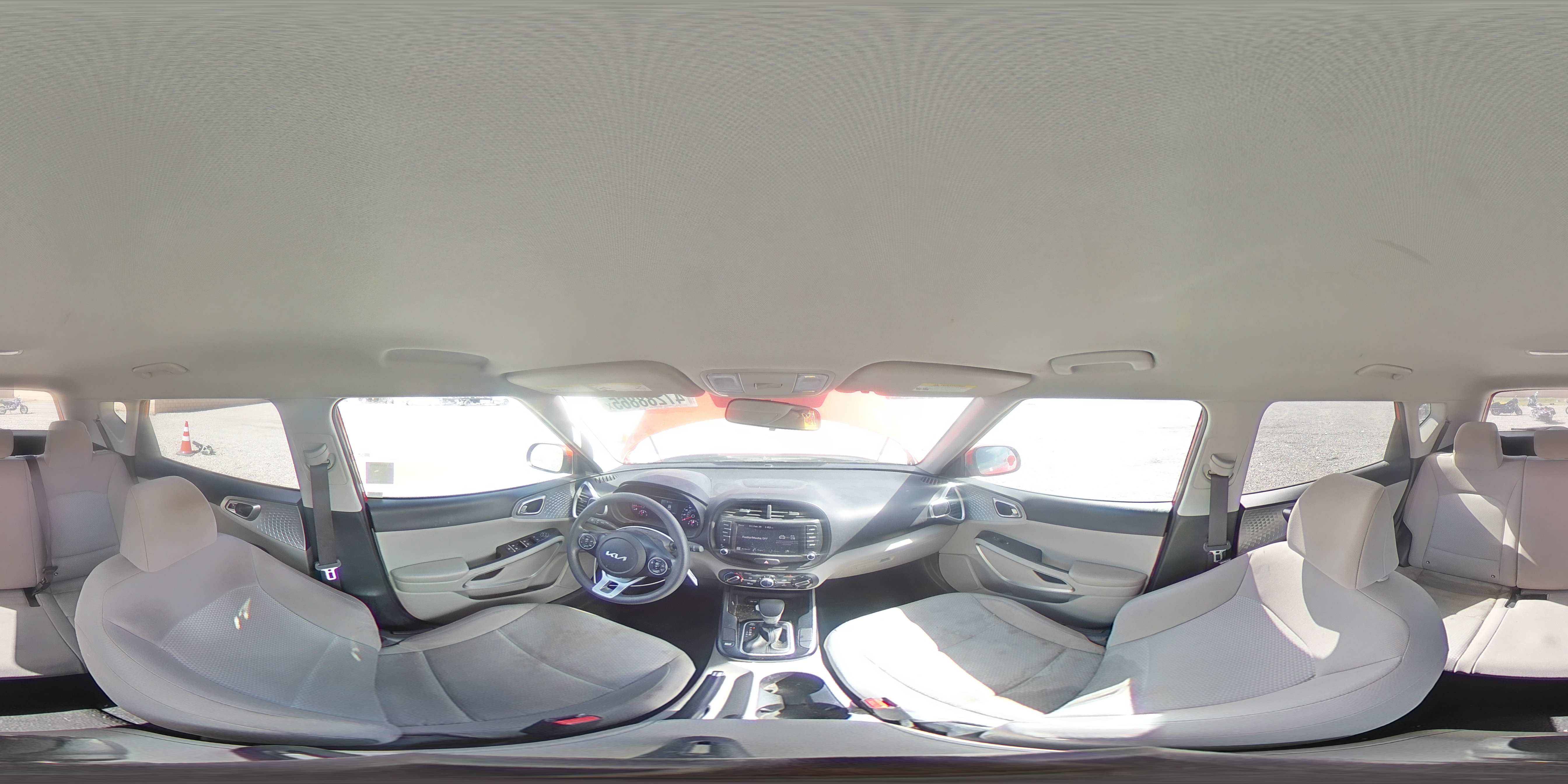 2022 Kia Soul - Image 14