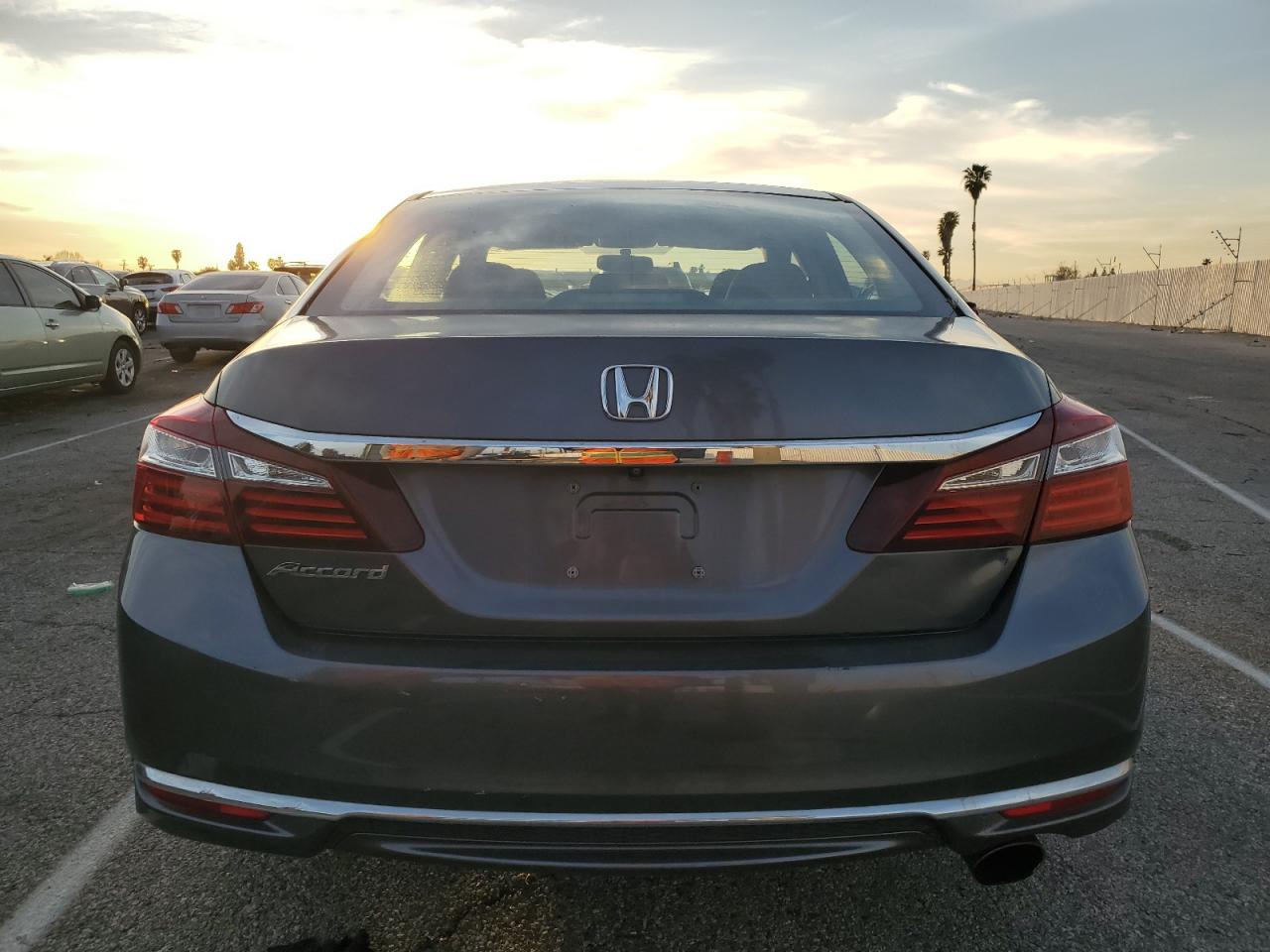 2016 Honda Accord - Image 6