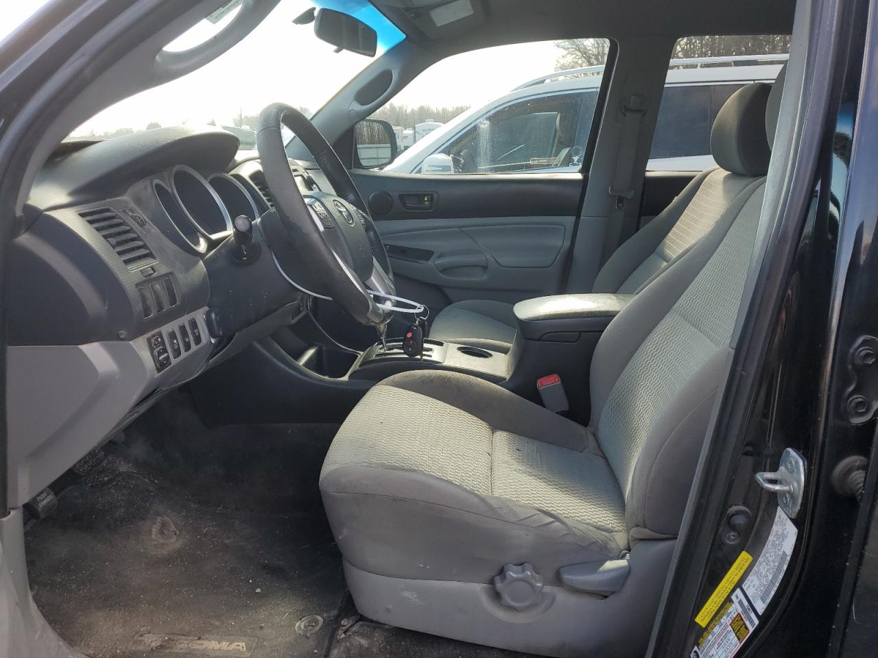 2013 Toyota Tacoma - Image 7