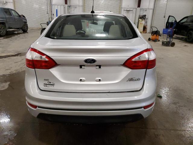  FORD FIESTA 2014 Silver