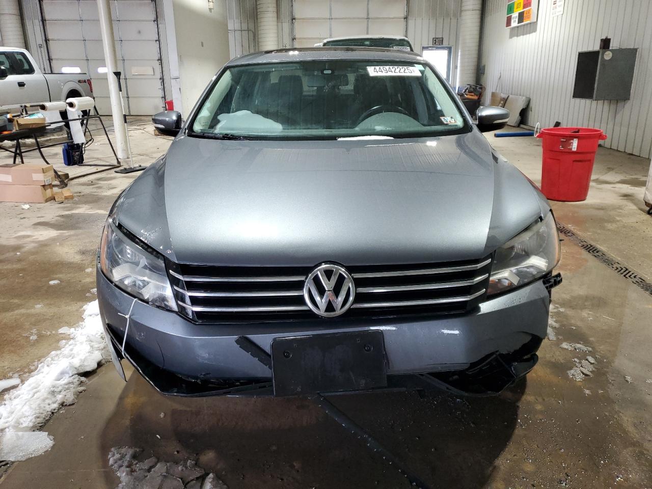 2015 Volkswagen Passat - Image 5