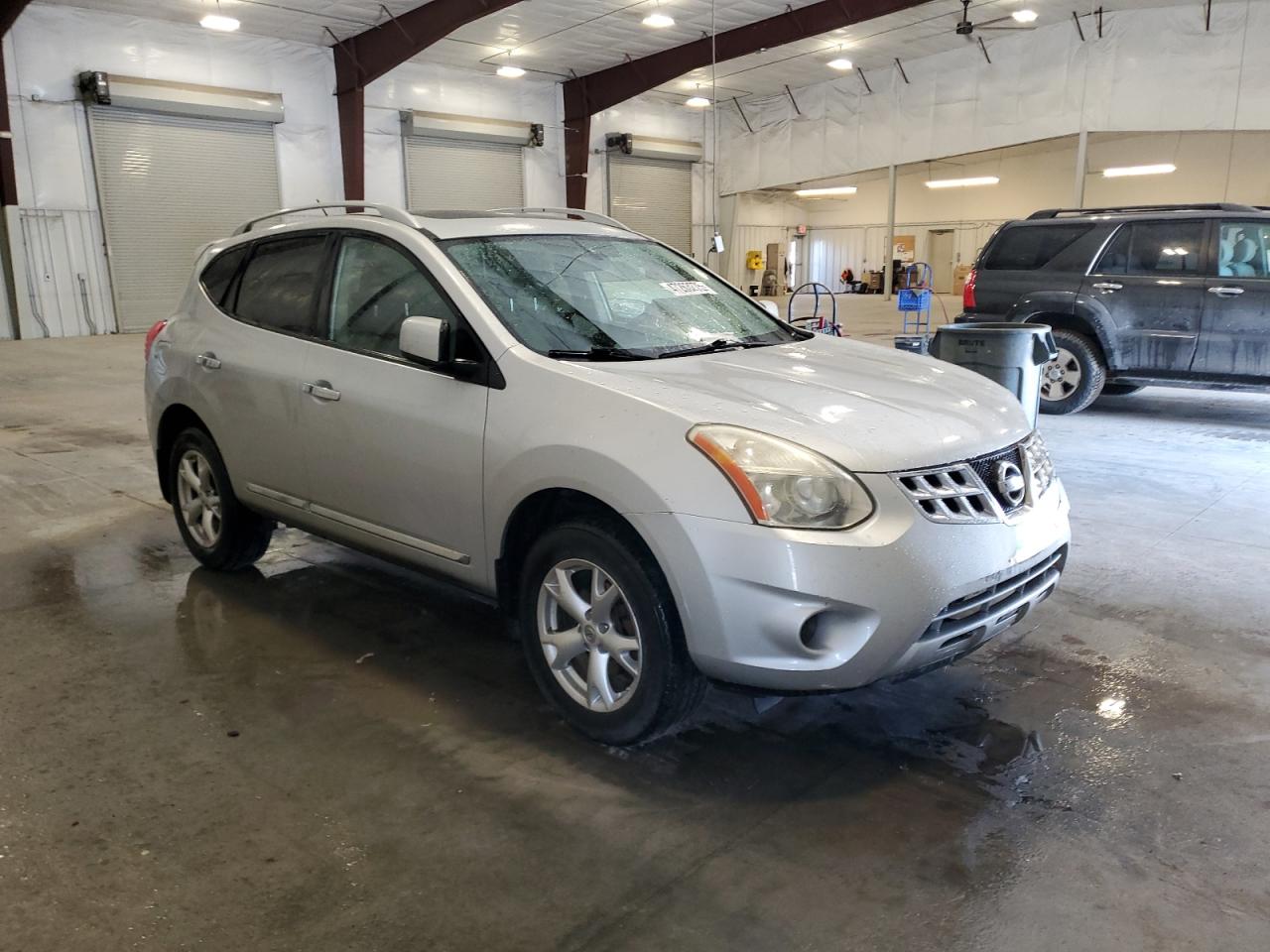 2011 Nissan Rogue - Image 4