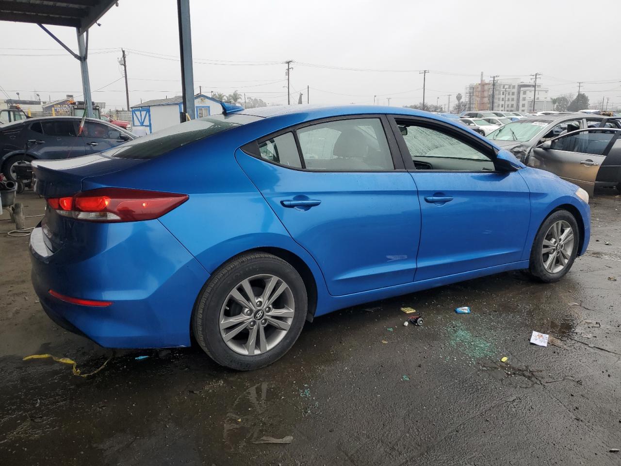 2017 Hyundai Elantra - Image 3