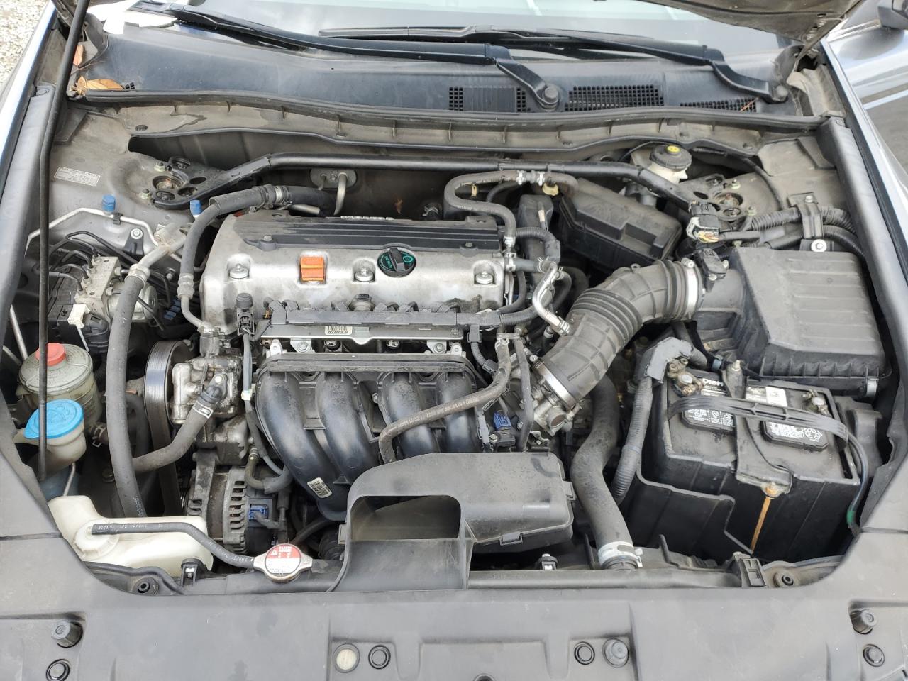 2010 Honda Accord - Image 11