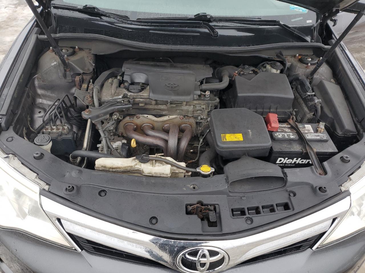 2014 Toyota Camry - Image 11