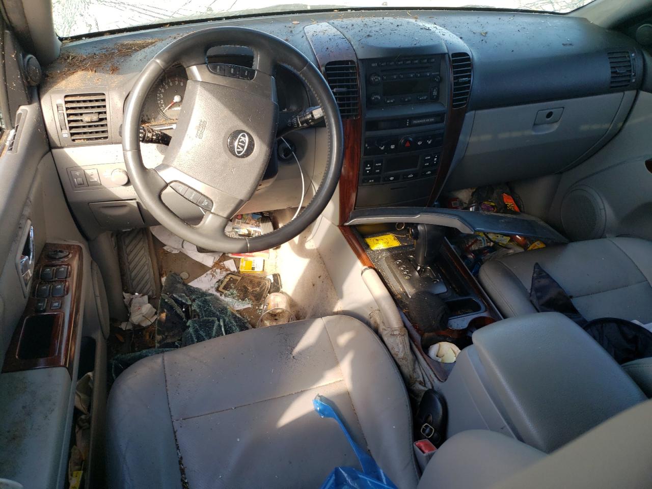 2006 Kia Sorento - Image 8