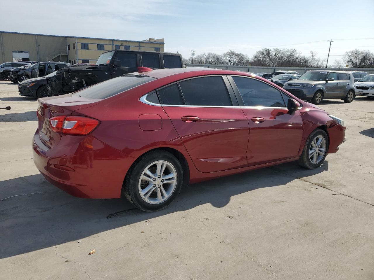 2018 Chevrolet Cruze - Image 3