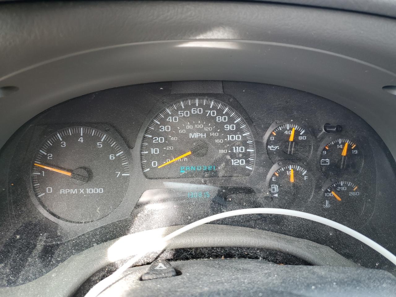 2004 Chevrolet TrailBlazer - Image 9