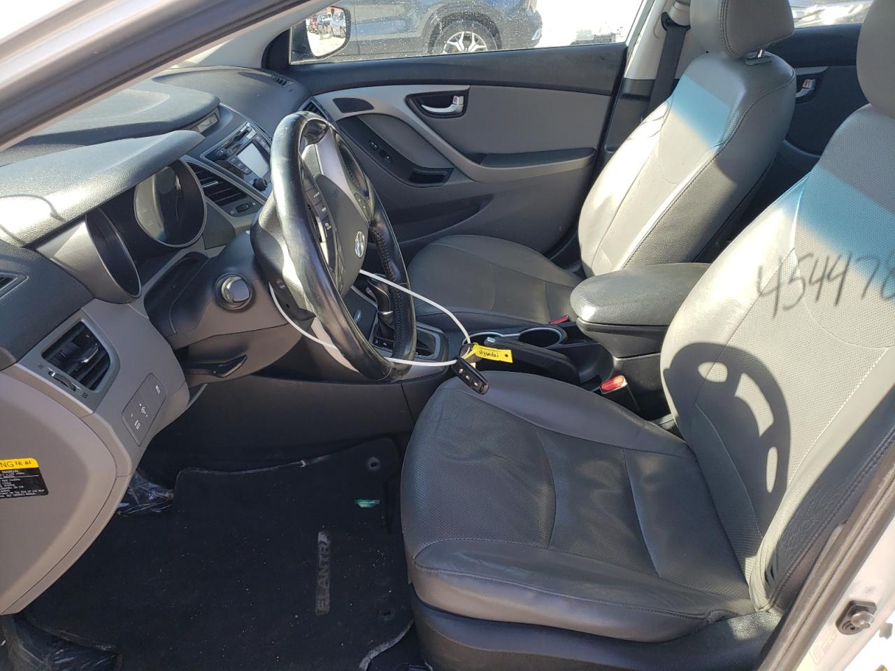 2014 Hyundai Elantra - Image 7