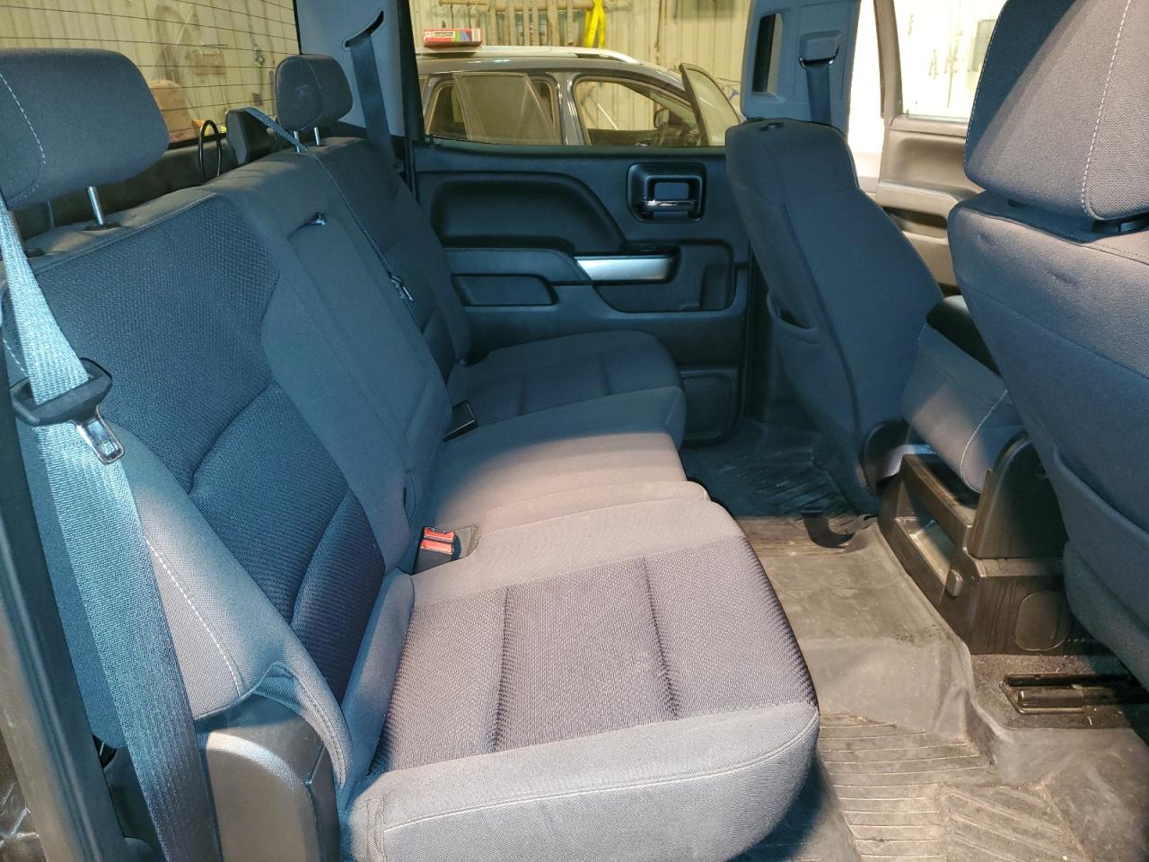 2018 Chevrolet Silverado - Image 10