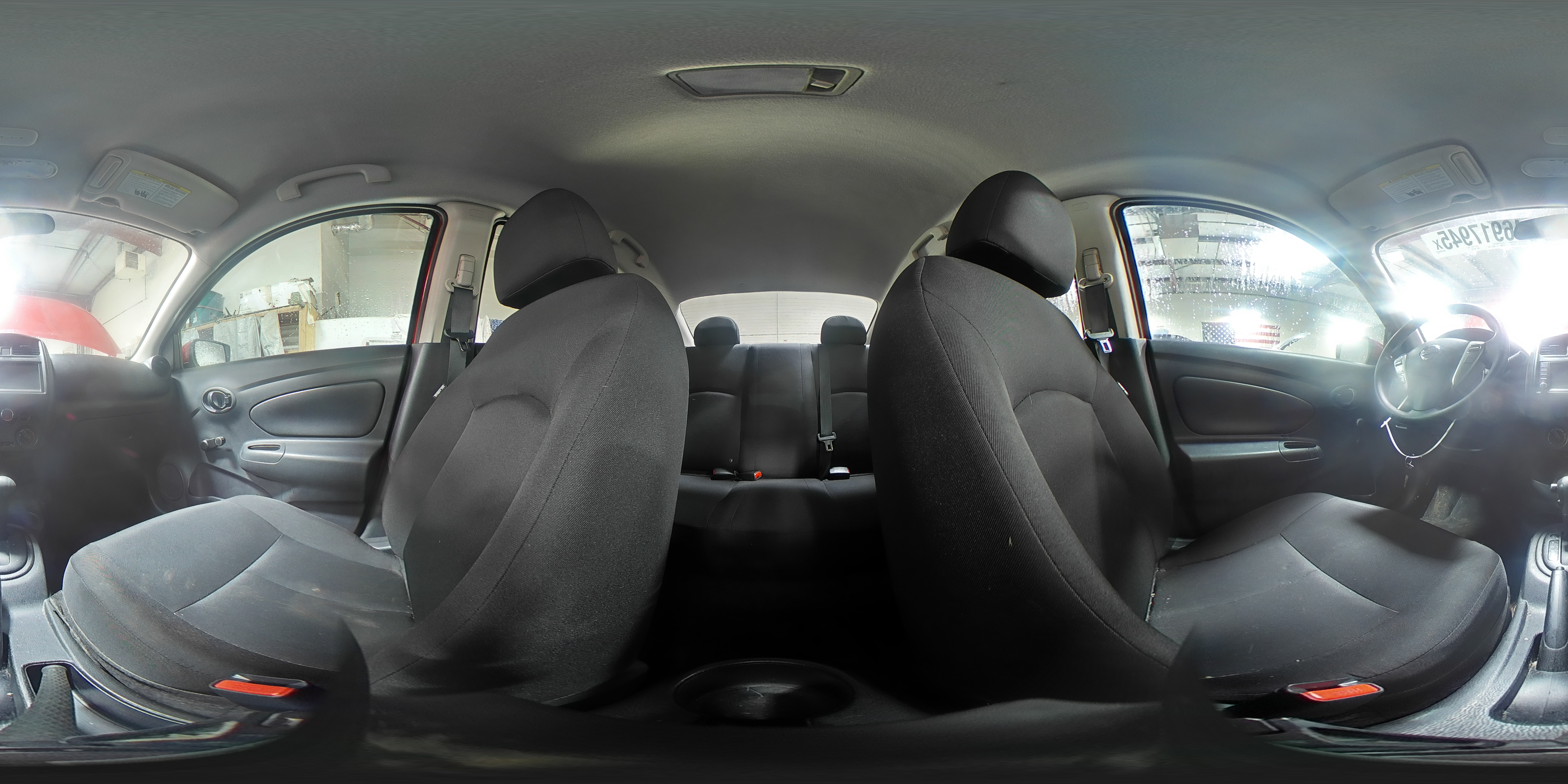 2019 Nissan Versa - Image 14