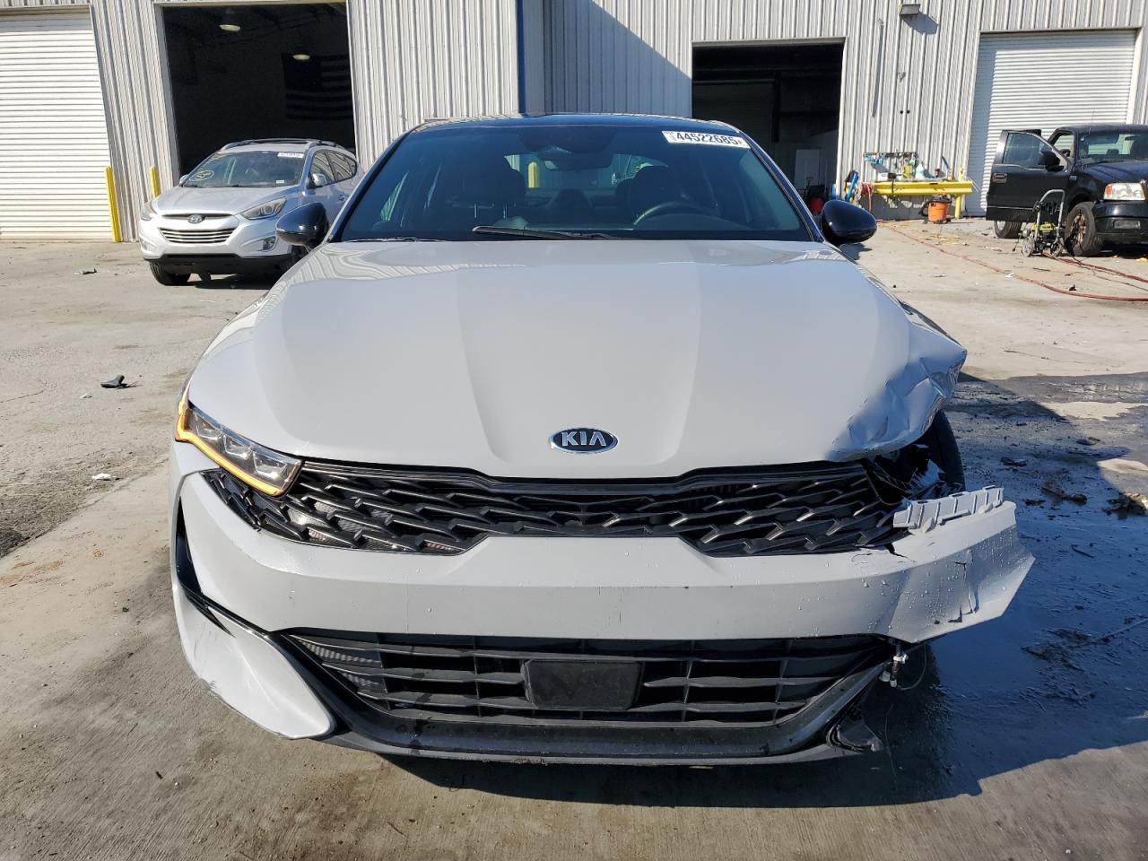 2021 Kia K5 - Image 5