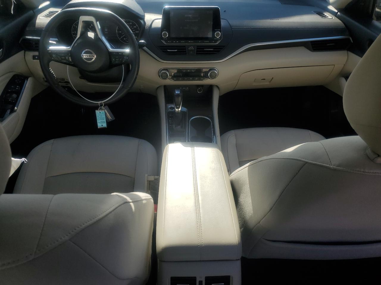 2020 Nissan Altima - Image 8