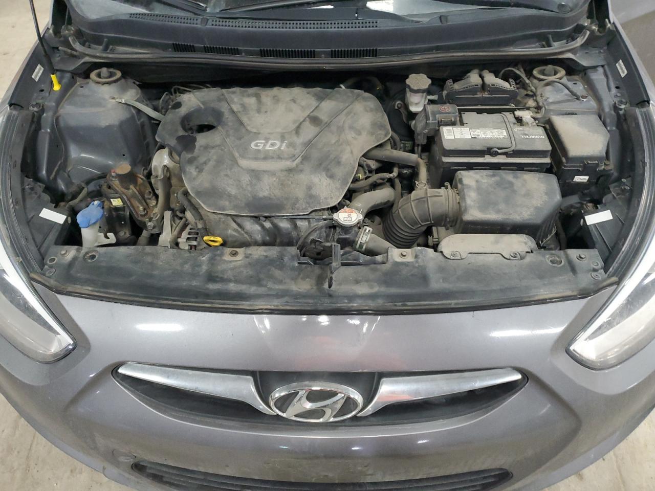 2014 Hyundai Accent - Image 11