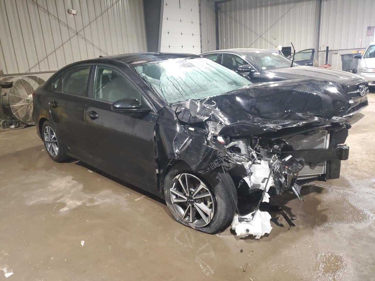 2023 Kia Forte - Image 4