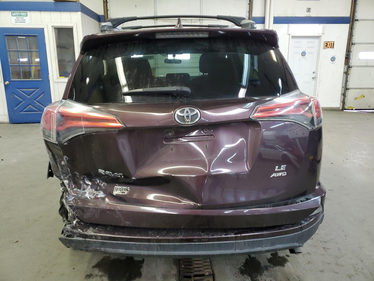 2016 Toyota RAV 4 - Image 6