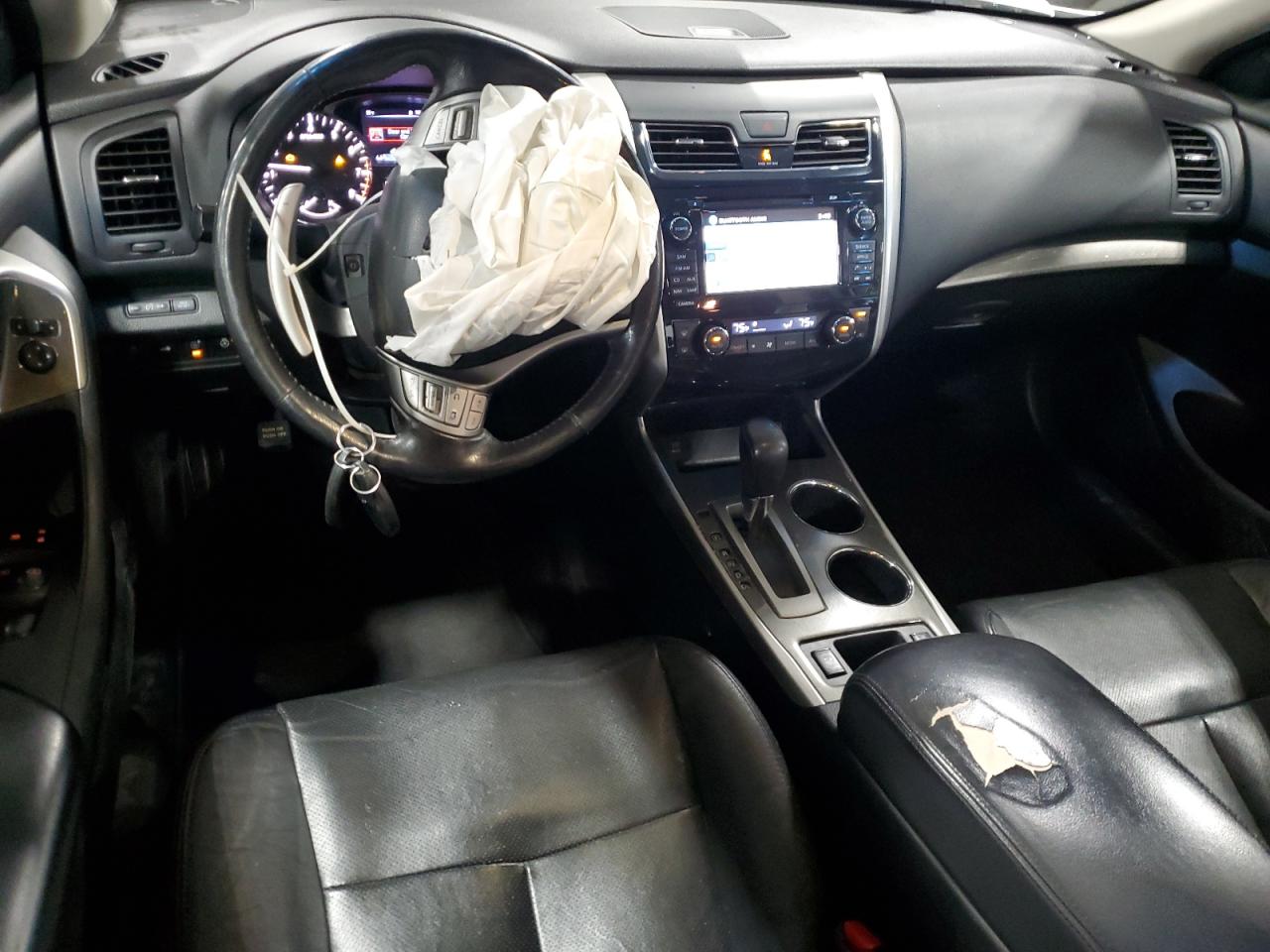 2015 Nissan Altima - Image 8