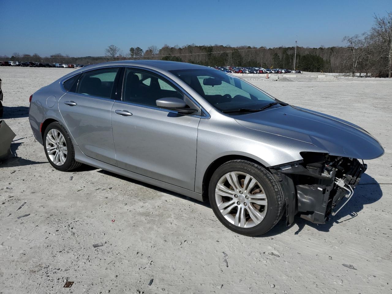 2015 Chrysler 200 - Image 4