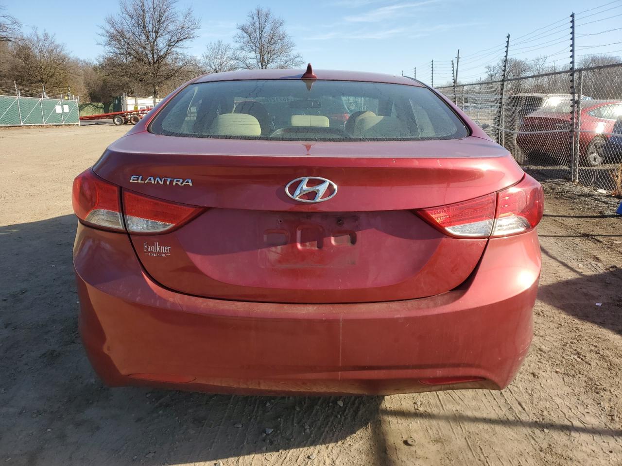 2013 Hyundai Elantra - Image 6